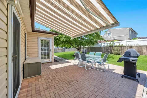 35 Jerold Street Plainview NY 11803