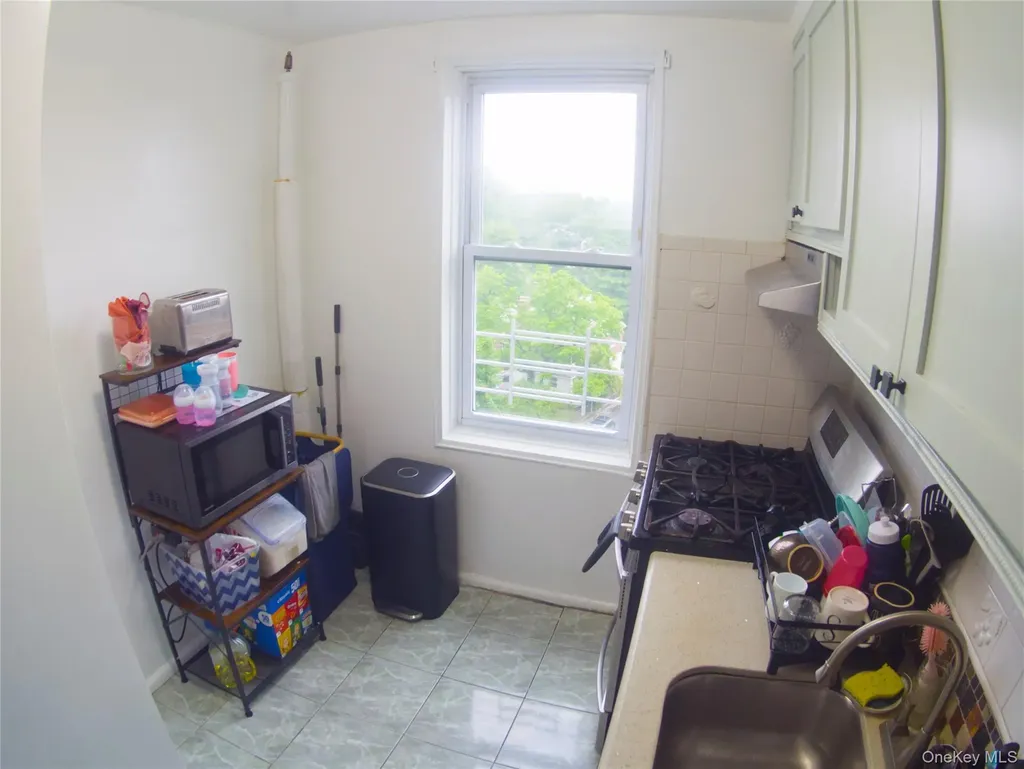 43 Bronx River Road Yonkers NY 10704