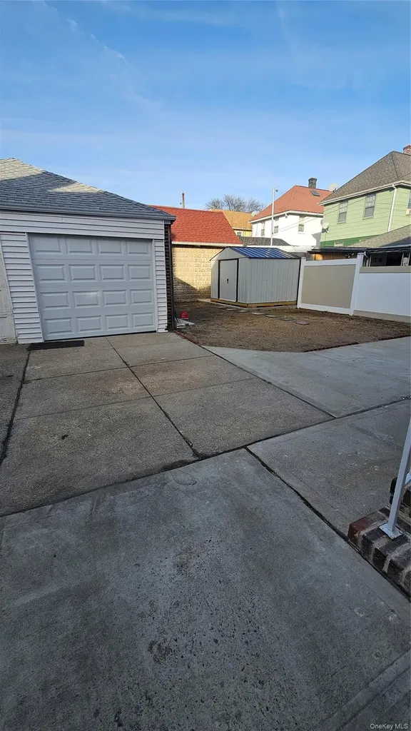 159-09 Laburnum Avenue Flushing NY 11358