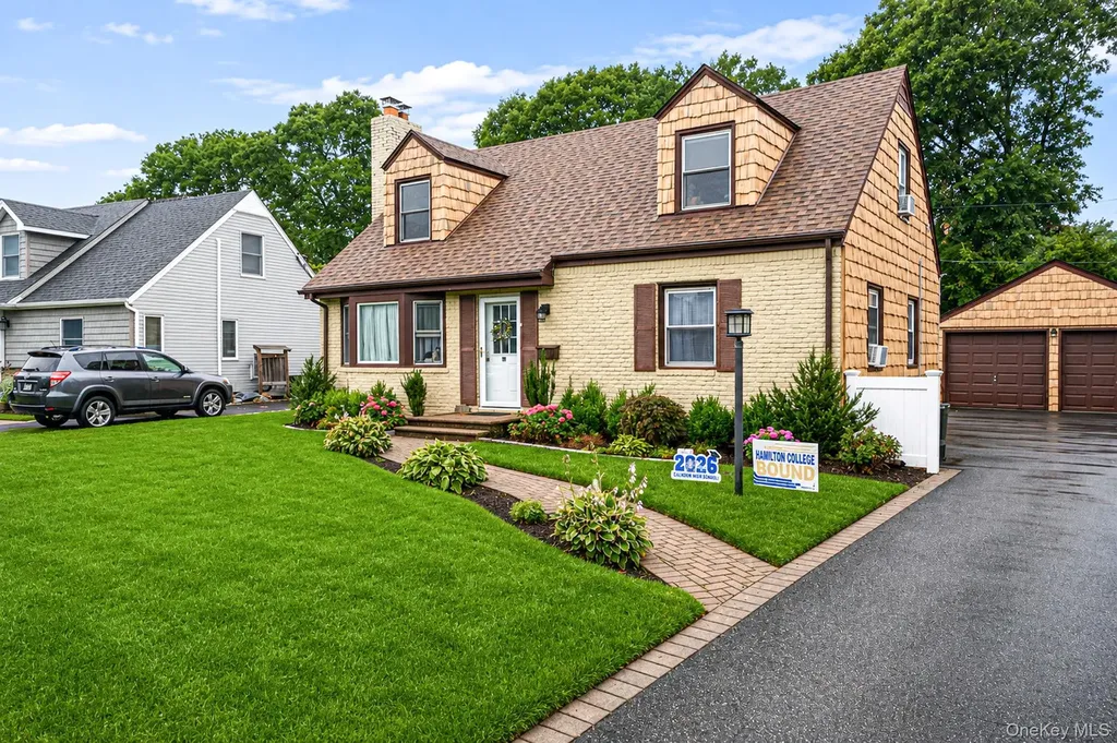 63 Lewis Road Merrick NY 11566