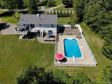 3 Justbrand Lane Poughkeepsie NY 12603