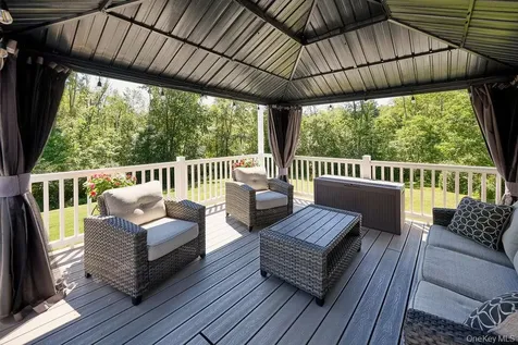 3 Justbrand Lane Poughkeepsie NY 12603
