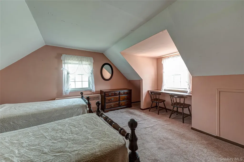 9 Croyden Lane Hicksville NY 11801