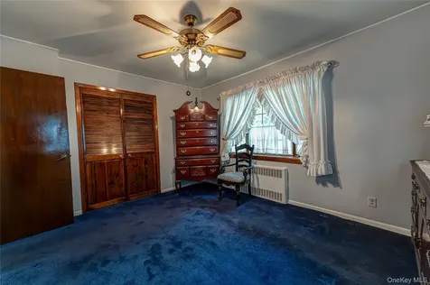 9 Croyden Lane Hicksville NY 11801