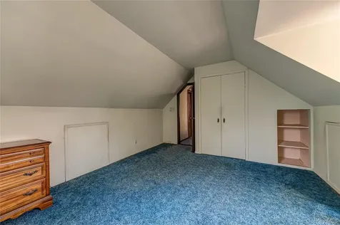 9 Croyden Lane Hicksville NY 11801