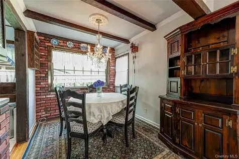 9 Croyden Lane Hicksville NY 11801