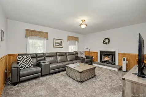 15 Country Hill Road Brewster NY 10509