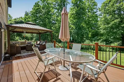 15 Country Hill Road Brewster NY 10509