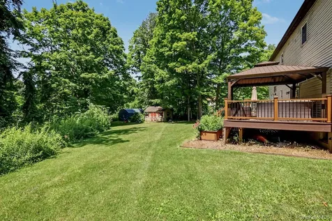 15 Country Hill Road Brewster NY 10509