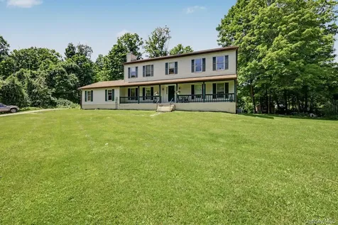 15 Country Hill Road Brewster NY 10509