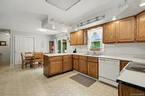 15 Country Hill Road Brewster NY 10509