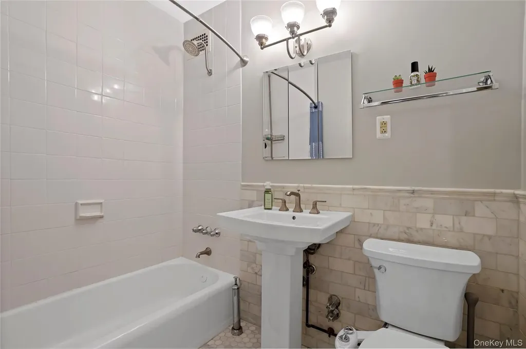 12 Westchester Avenue White Plains NY 10601