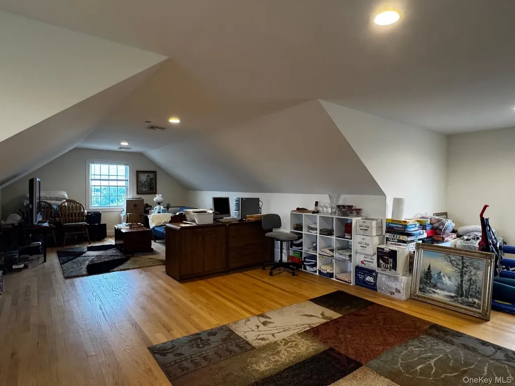 621 E Olive Street Long Beach NY 11561