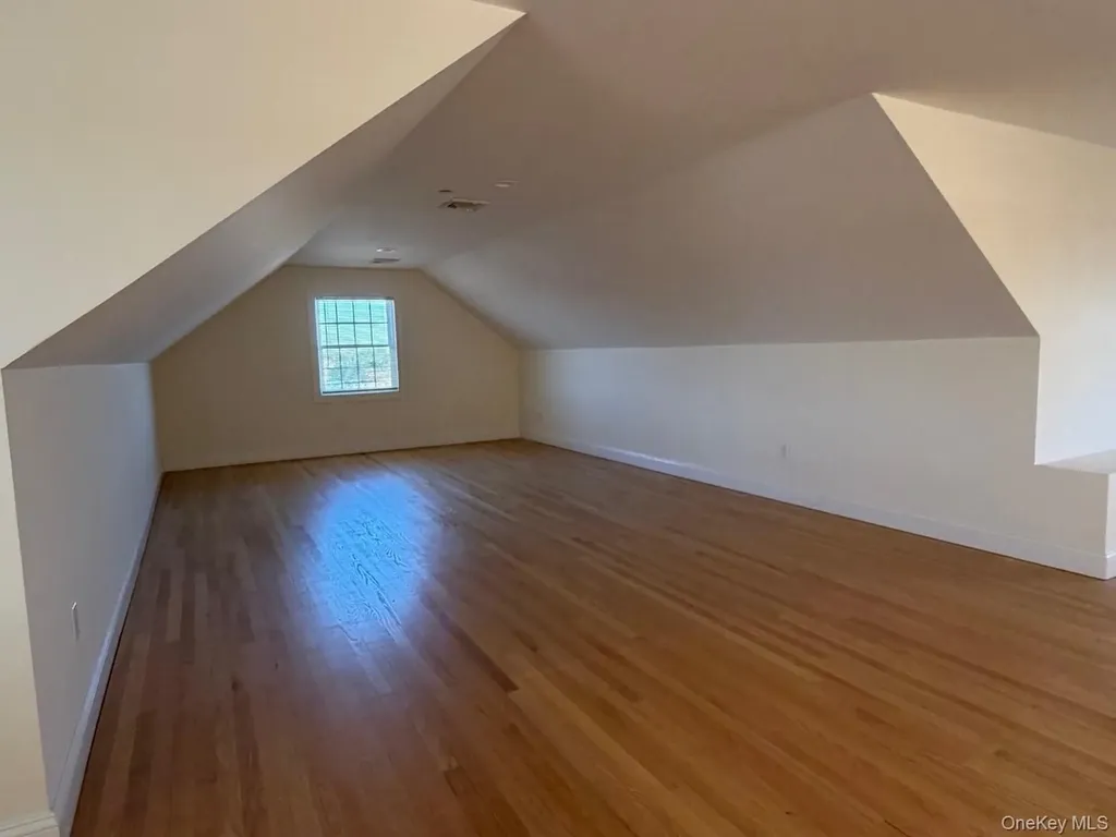 621 E Olive Street Long Beach NY 11561