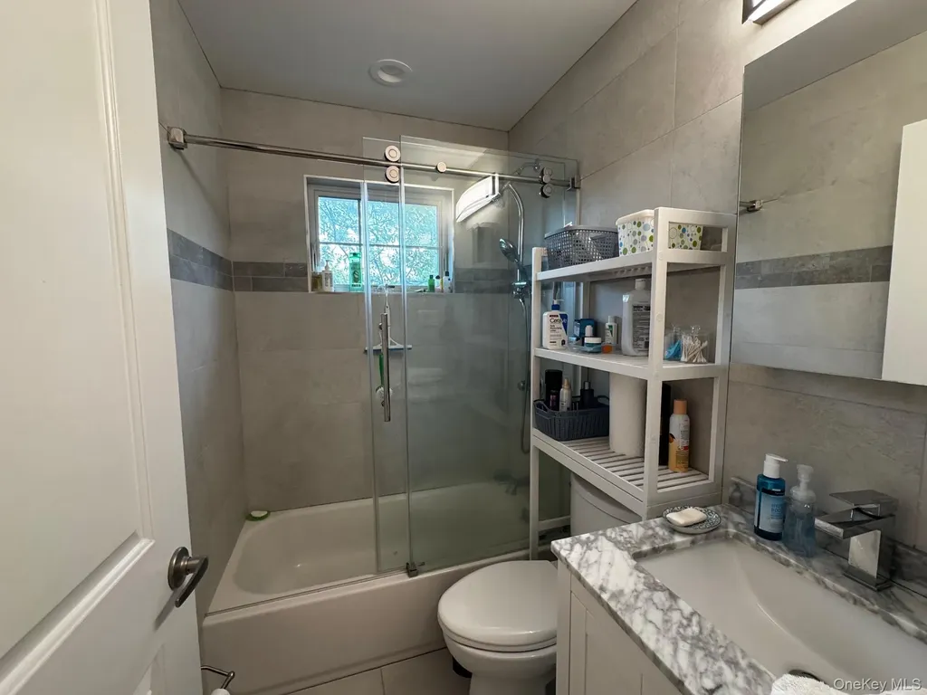 621 E Olive Street Long Beach NY 11561