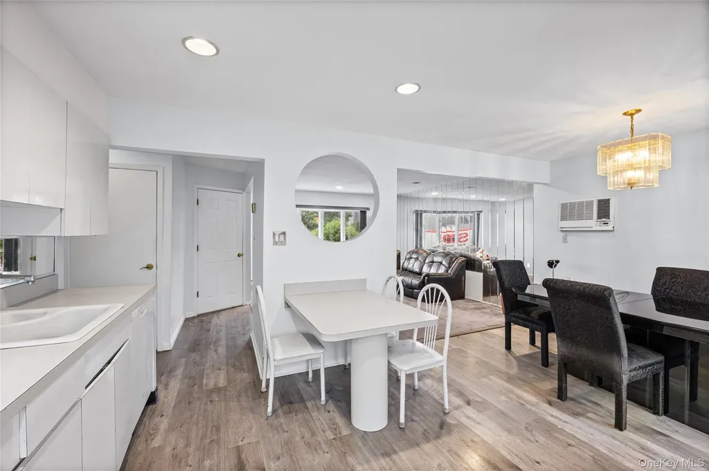 2728 Concord Drive East Meadow NY 11554