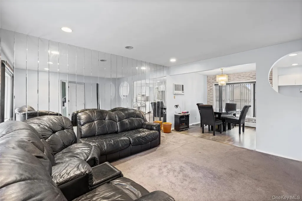 2728 Concord Drive East Meadow NY 11554