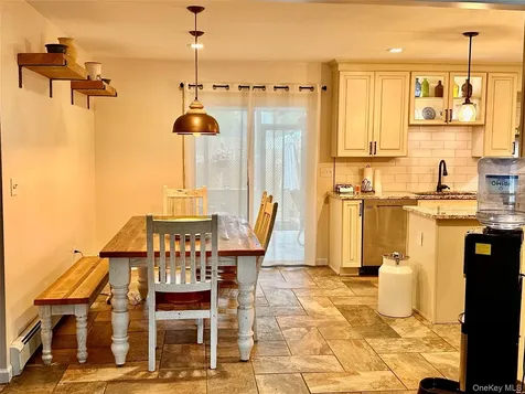 19 Closs Drive Rhinebeck NY 12572