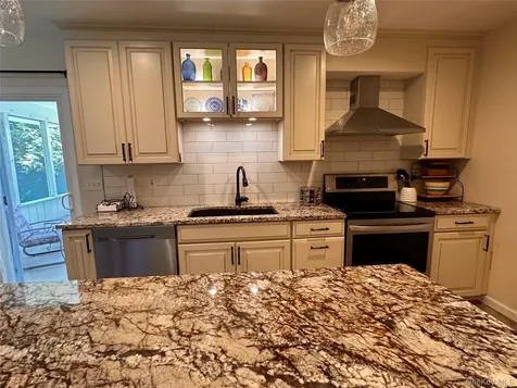 19 Closs Drive Rhinebeck NY 12572
