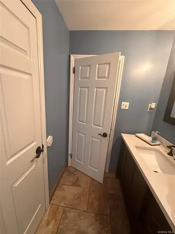 19 Closs Drive Rhinebeck NY 12572