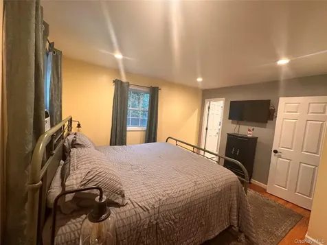 19 Closs Drive Rhinebeck NY 12572