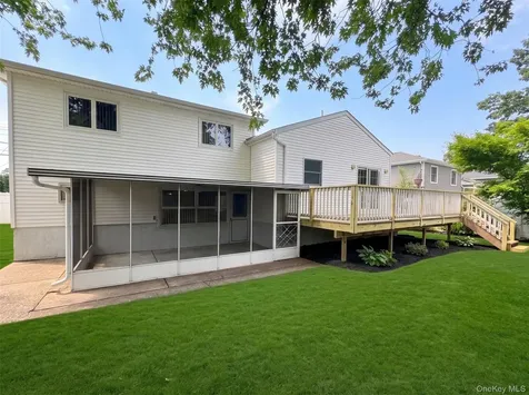 128 James Street Massapequa NY 11758