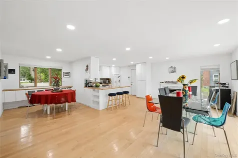185 Inlet Lane Greenport NY 11944