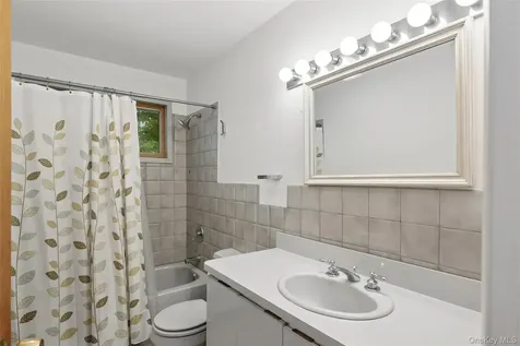 185 Inlet Lane Greenport NY 11944