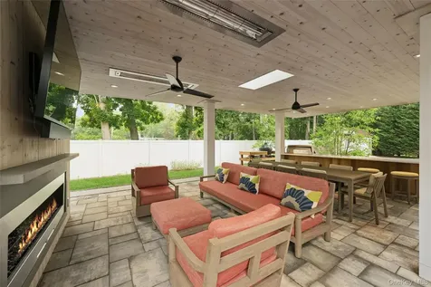 185 Inlet Lane Greenport NY 11944