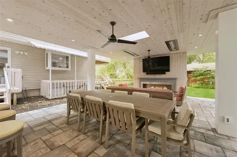 185 Inlet Lane Greenport NY 11944