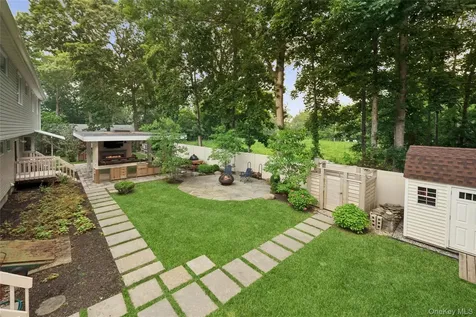 185 Inlet Lane Greenport NY 11944