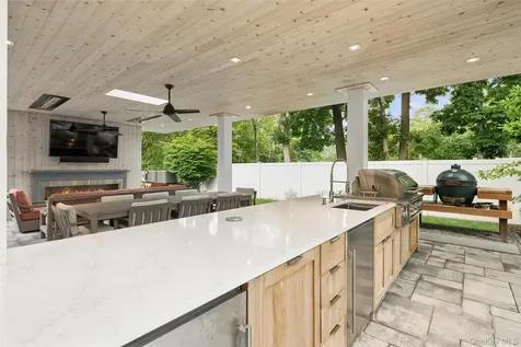 185 Inlet Lane Greenport NY 11944
