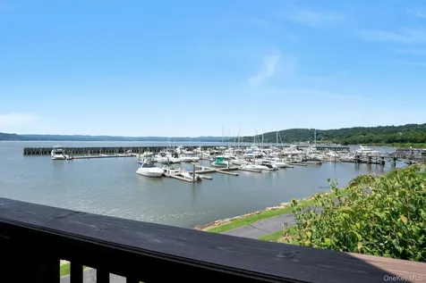 308 Half Moon Bay Drive Croton-on-hudson NY 10520