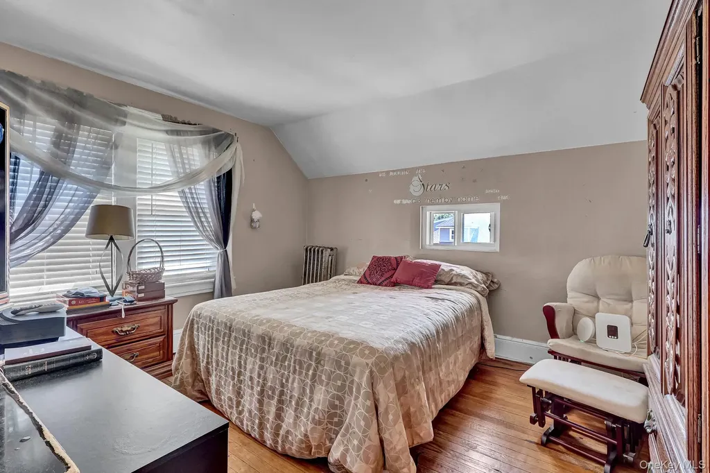 17 Shonnard Avenue Freeport NY 11520