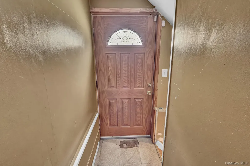 17 Shonnard Avenue Freeport NY 11520