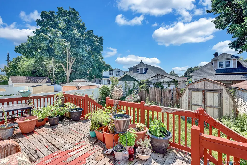 17 Shonnard Avenue Freeport NY 11520