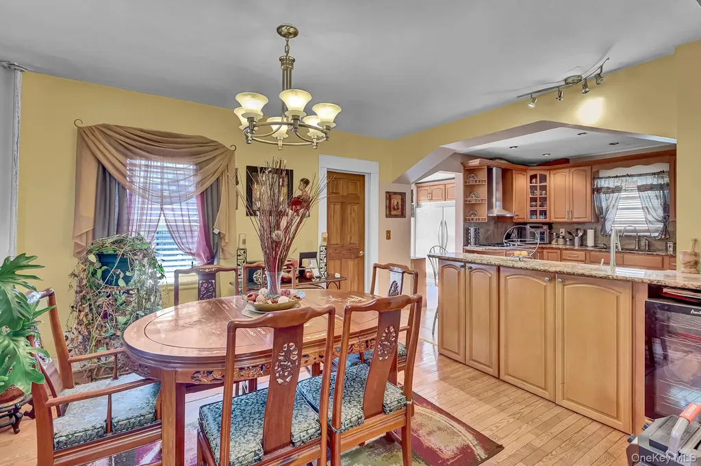17 Shonnard Avenue Freeport NY 11520