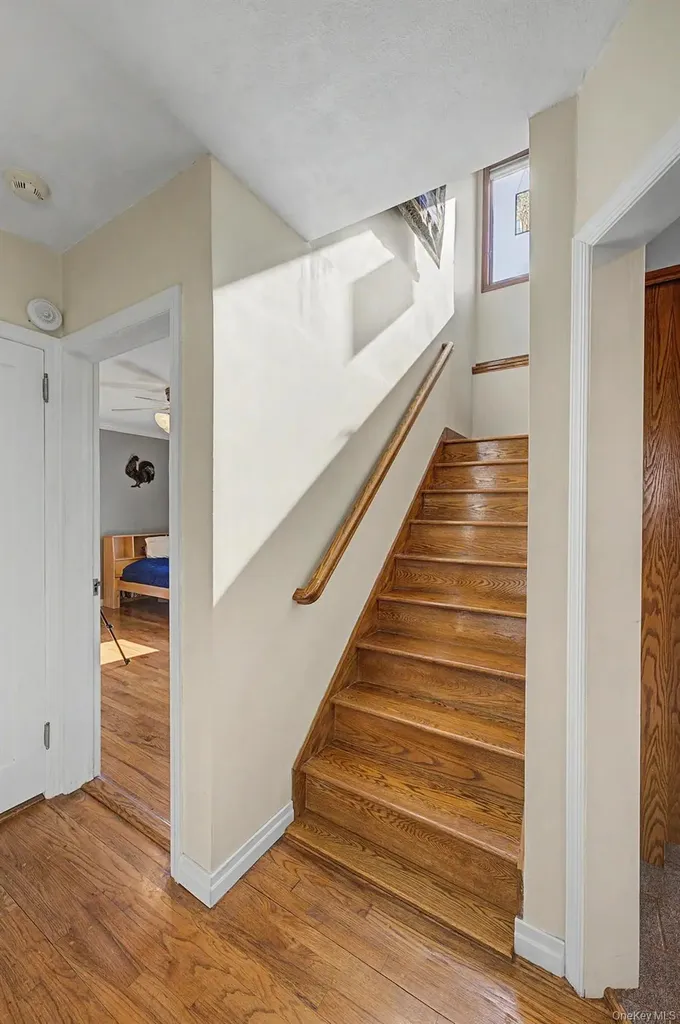 1602 Imperial Avenue New Hyde Park NY 11040