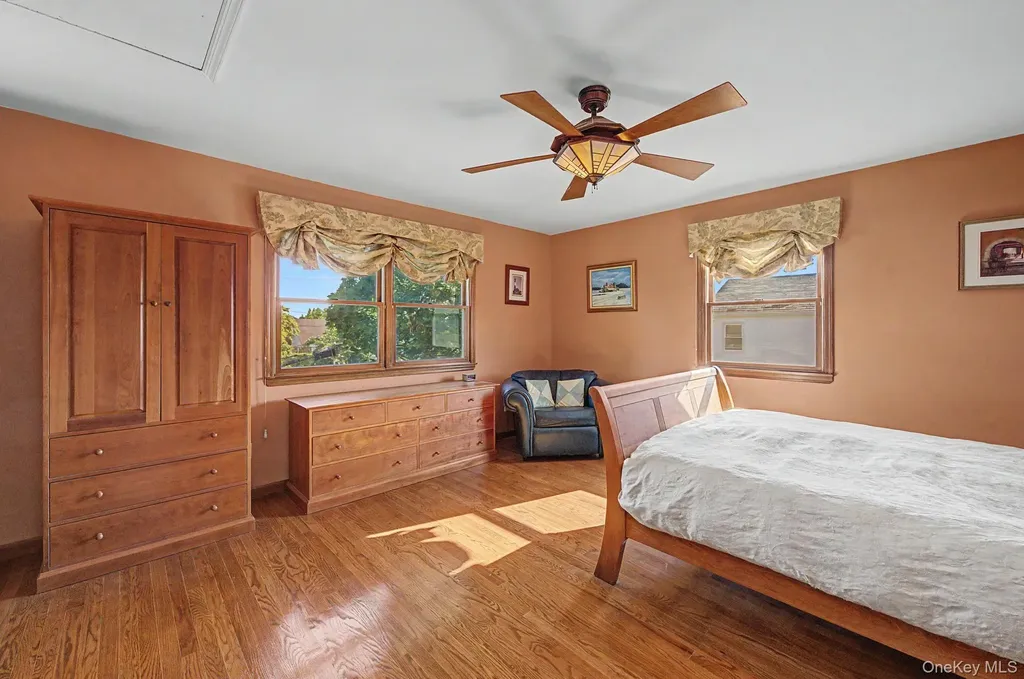 1602 Imperial Avenue New Hyde Park NY 11040