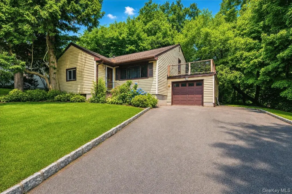 63 Waterbury Parkway Cortlandt Manor NY 10567
