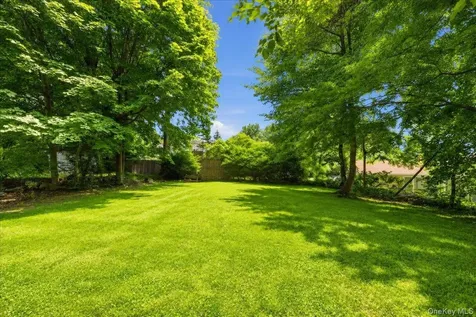63 Waterbury Parkway Cortlandt Manor NY 10567