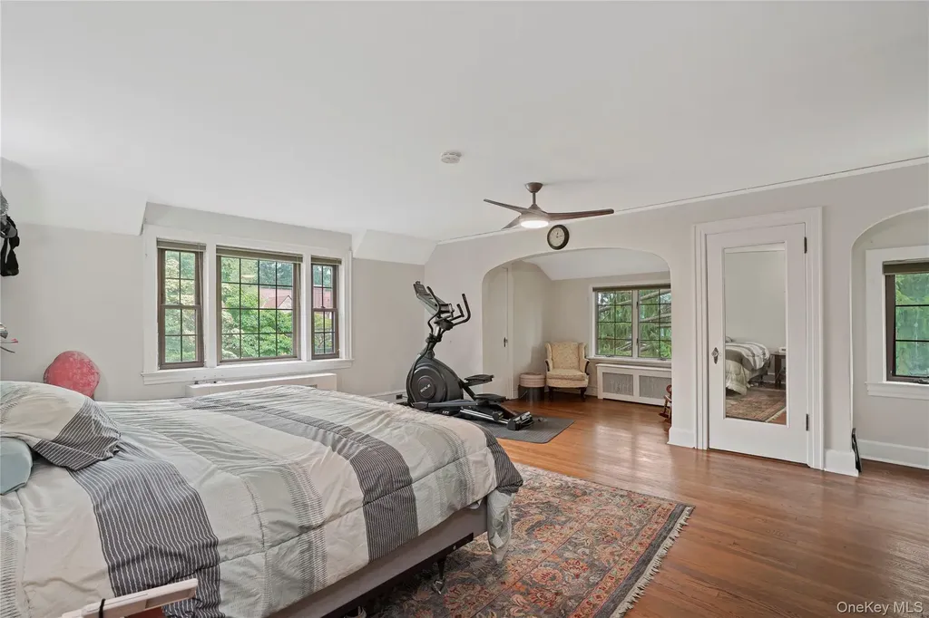 8 Ritchey Place White Plains NY 10605