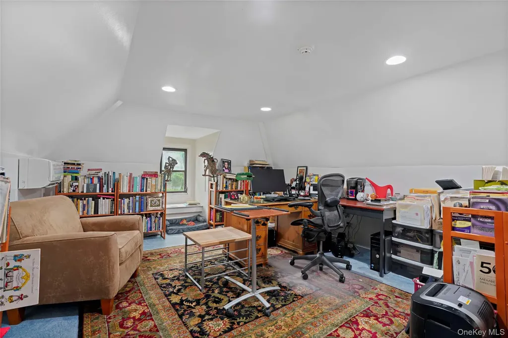 8 Ritchey Place White Plains NY 10605