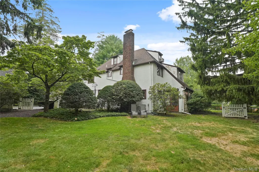 8 Ritchey Place White Plains NY 10605