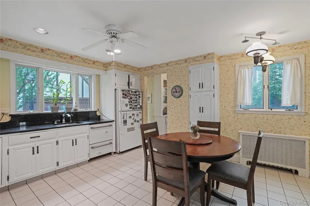 8 Ritchey Place White Plains NY 10605