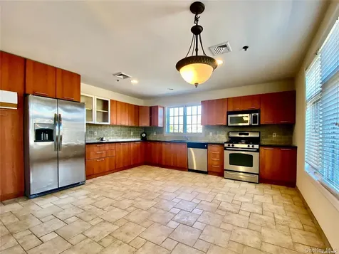 259 Glen Cove Avenue Sea Cliff NY 11579