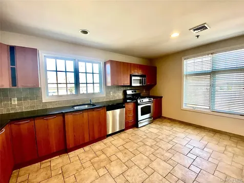 259 Glen Cove Avenue Sea Cliff NY 11579