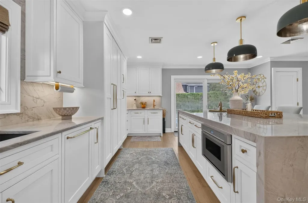 1755 Grand Avenue Merrick NY 11566