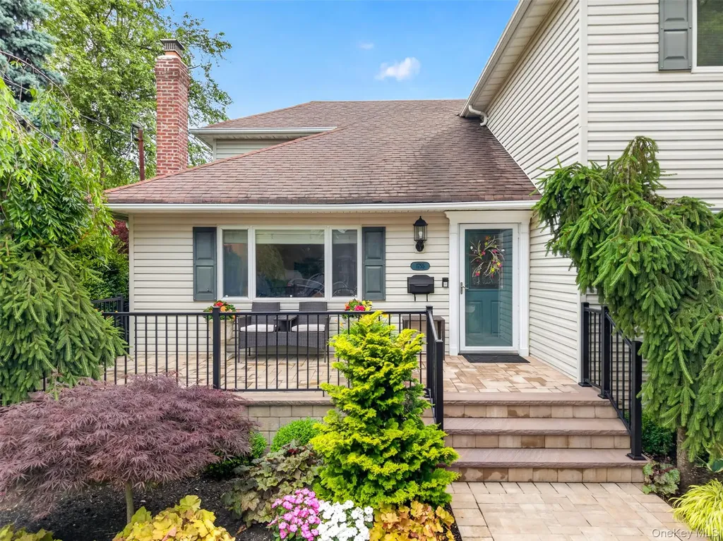1755 Grand Avenue Merrick NY 11566