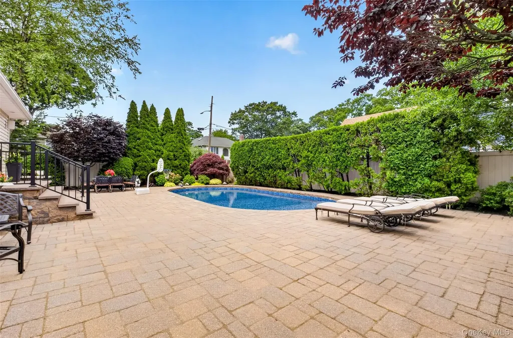 1755 Grand Avenue Merrick NY 11566
